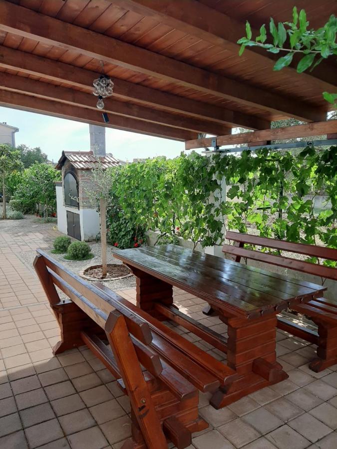 Apartment Maslina Biograd Na Moru Dış mekan fotoğraf